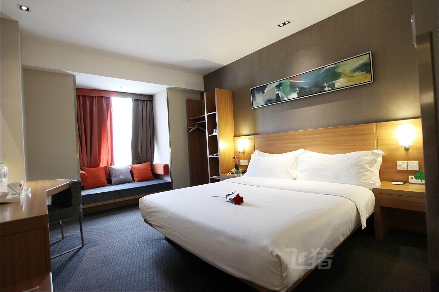 Boutique Big Bed Room