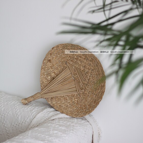 Fengwu straw woven cattail fan, slow life, cool breeze in summer, simple, nostalgic, hand-woven Japanese style