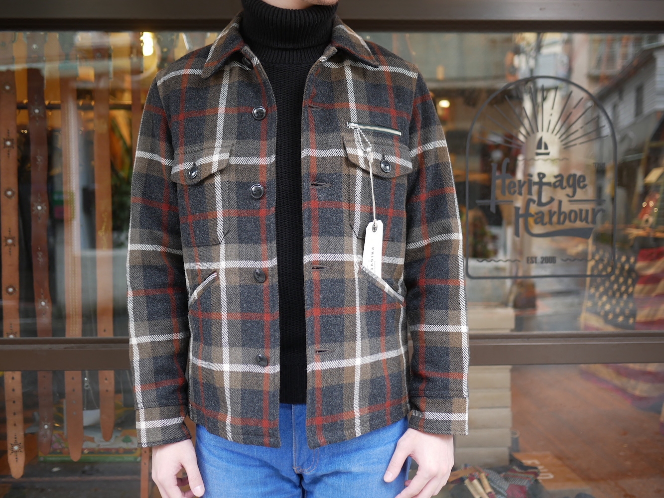 New solitary products PHIGVEL MAKERS CO-Mountaineer jacket