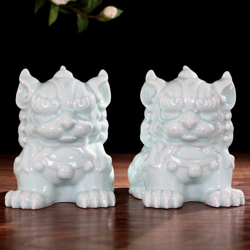 Jingdezhen ceramics green glaze furnishing articles for the sitting room of Chinese style household contracted mesa adornment office decoration
