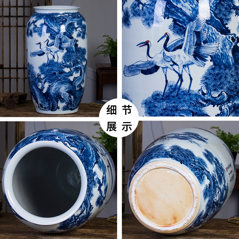 Jingdezhen ceramics hand - made ground of blue and white porcelain vase pine crane, live home sitting room adornment is placed large
