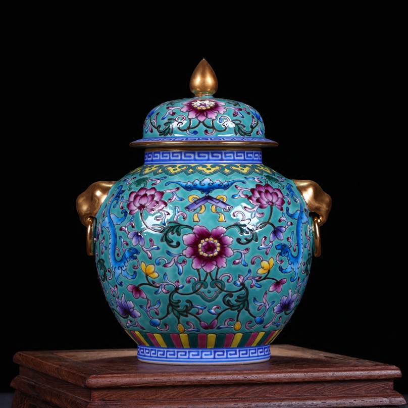 Jingdezhen ceramics archaize the qing qianlong trace golden lion ear tank enamel vase Chinese crafts are sitting room