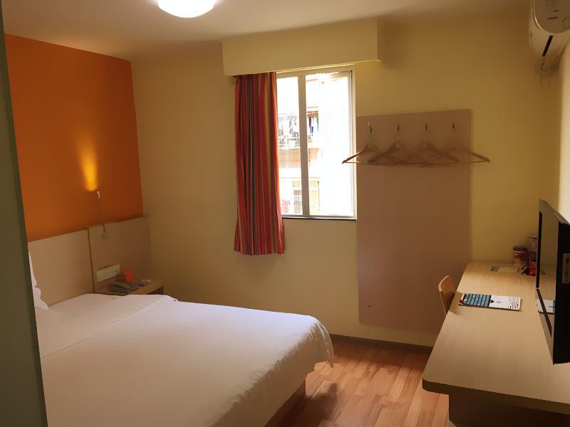 7Days Inn Wuhan Hanzheng Street Chongren Road Subway Station Branch Ali Exclusive King Room