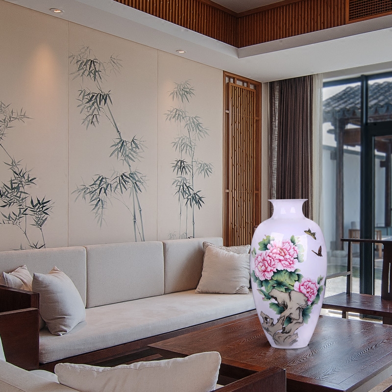 Jingdezhen hand - made ceramic famille rose blooming flowers, flower vase Chinese handicraft home sitting room adornment is placed