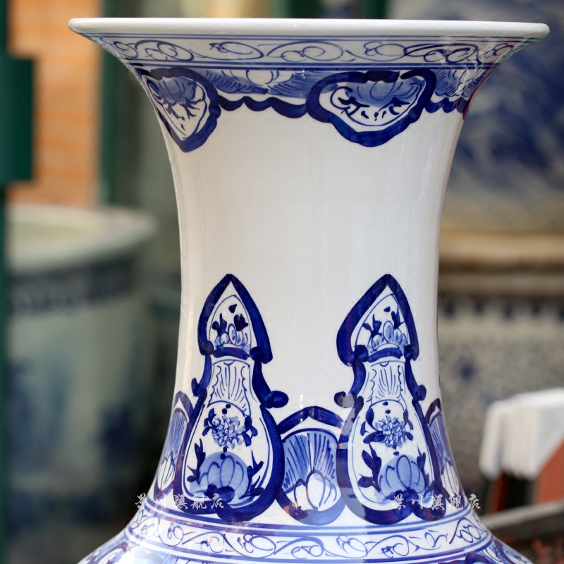 The sitting room of large ceramic vase hand - made lad jingdezhen porcelain porcelain gifts big yards place decoration