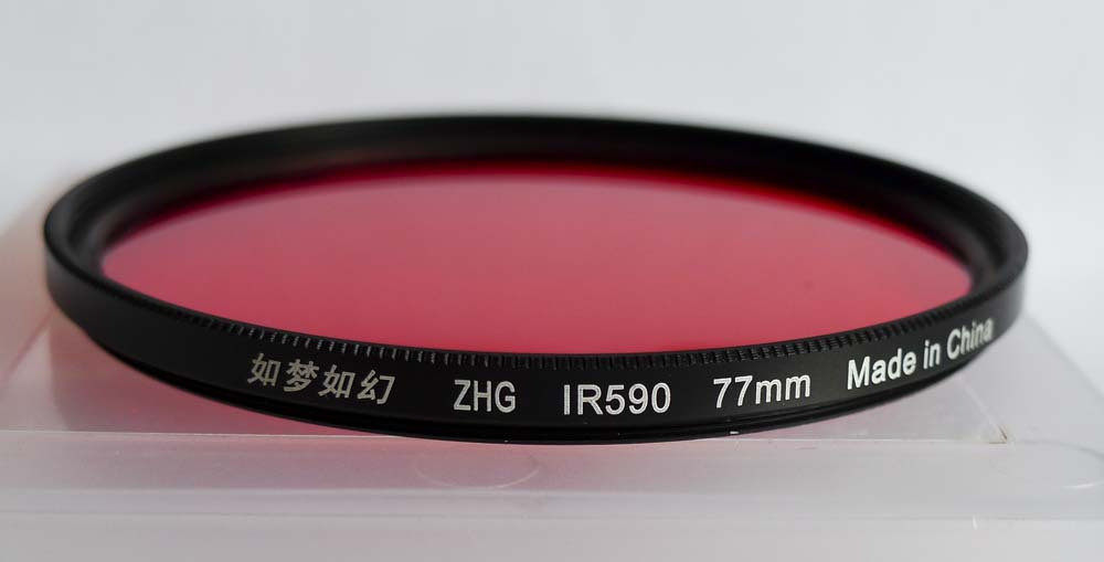 Such as dreamlike 590nm infrared filter (77mm calibre) - a friend suitable to change the machine as a transparent glass