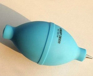 Dust-removal leather blow-in-ear ball rubber ball blown rubber ball blow dust ball