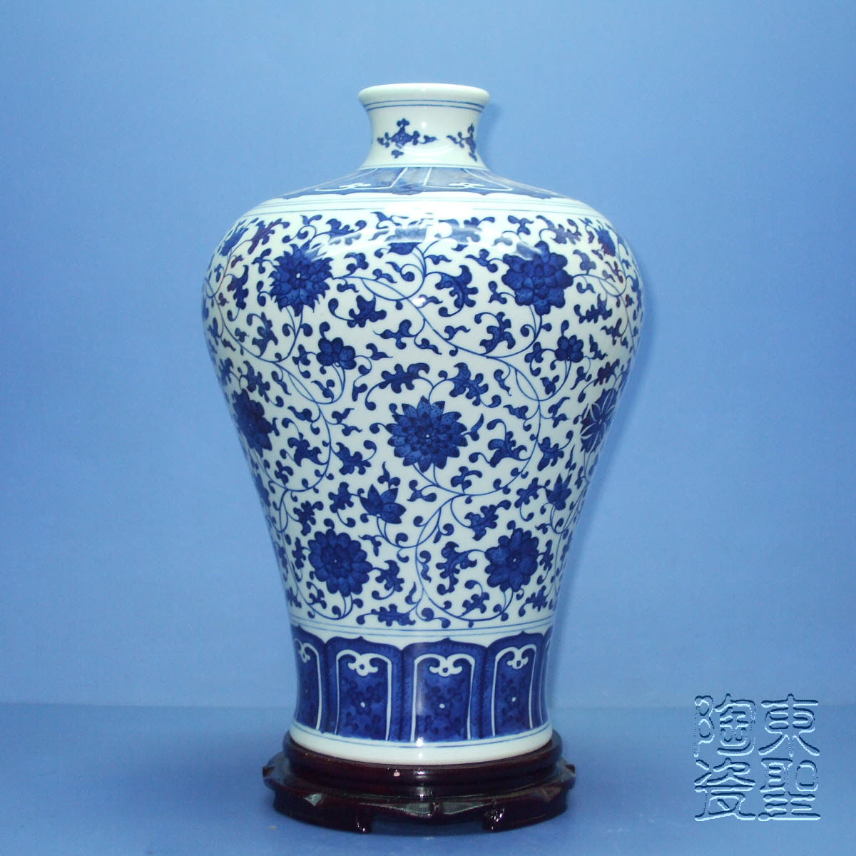 Tangy Blossom Plum Bottle Jingdezhen Handpainted Ceramic Vase Retro Decorative Handicraft Swing Adorned Antique Green Flower Bottle