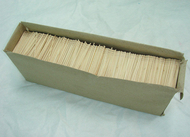 Wooden toothpicks 65X2 0mm 9000 or so one box of single cartridges]