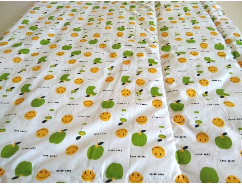 Custom space is covered by a baby baby's urine-proof cushion nursery mattress cushion cushion