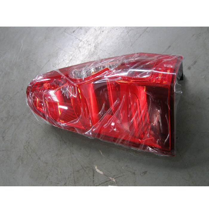 Original Wuling Rongguang taillight assembly left and right reversing lights rear car living room lights brake direction lights anti-crash tail lights