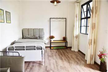 Suite (Public Bathroom)