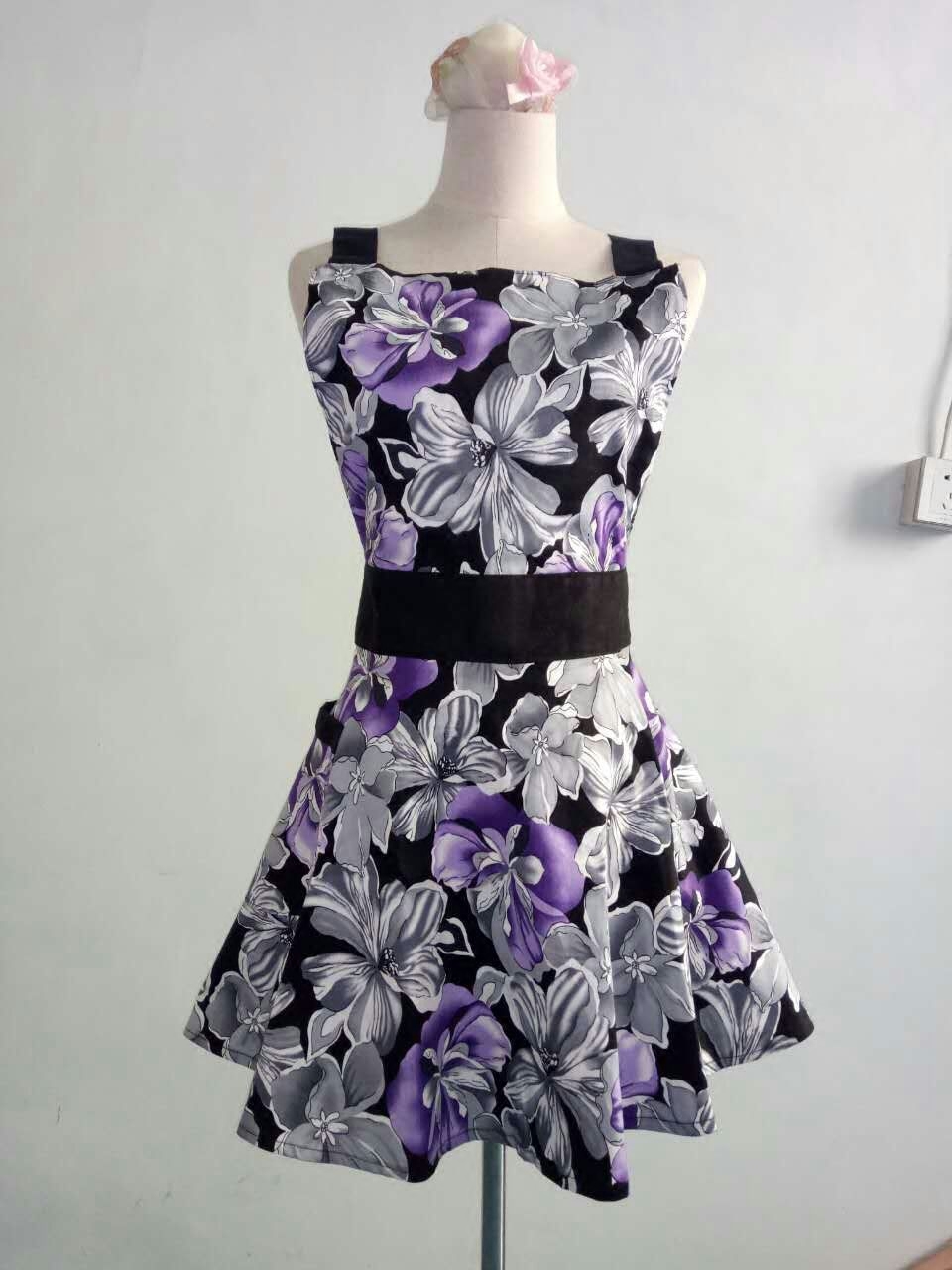 Black Bottom Red Flower Splicing Large Skirt Hem Skirt Red Lily Large Flower Home Kitchen Fashion Apron Hung Neck Ciri