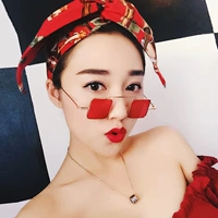 Phiên bản tiếng Hàn của kính râm retro retro retro màu đỏ nữ in lưới đỏ châu Âu và kính râm hộp nhỏ màu ulzzang rung kính thời trang nam