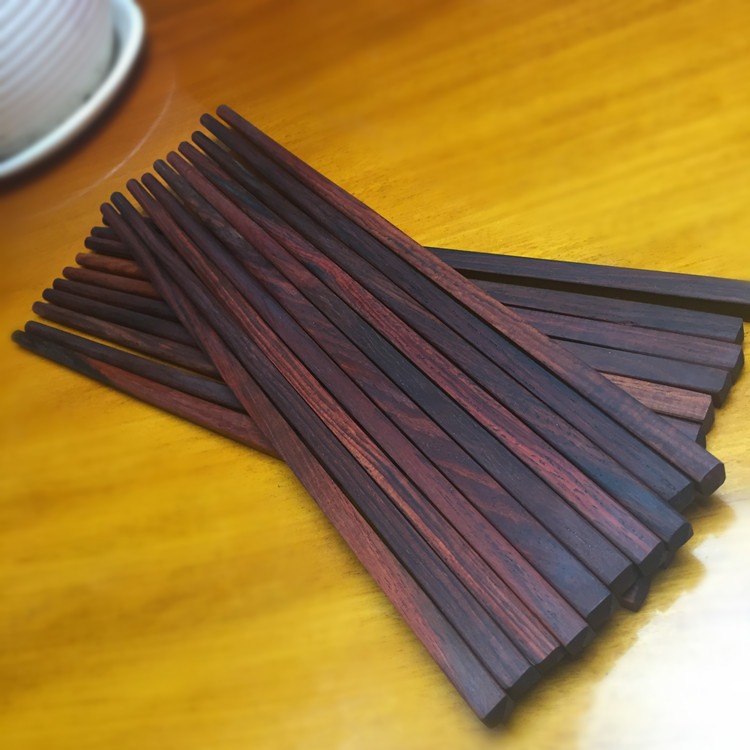 越南进口酸枝与月光贝壳筷：奢华与实用的双重交响