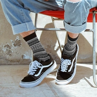 Vớ thủy triều retro Nhật Bản vớ gió quốc gia nam mùa thu cotton nam vớ đôi kim hai chiều bốn mùa vớ đường phố cá tính tất thổ cẩm