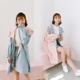 Kích thước lớn áo khoác lưới màu đỏ nữ dơi tay áo phiên bản Hàn Quốc hai bên mặc áo gió bf hoang dã dài phần mỏng áo gió áo da nữ dáng dài Trench Coat