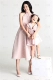 Triển lãm 2018 mới chủ đề phụ huynh-trẻ em quần áo trẻ em studio mẹ và con gái ảnh selfie màu hồng váy váy quần áo em bé Trang phục dành cho cha mẹ và con