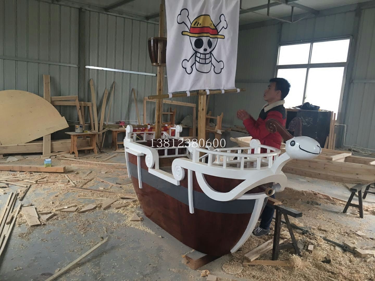 Sea Thief King Sailboat Merey Solid Wood Boat Amusement Park Features Cartoon Sea Theft Boat View Tourist Boat Decoration Boat Painting boat