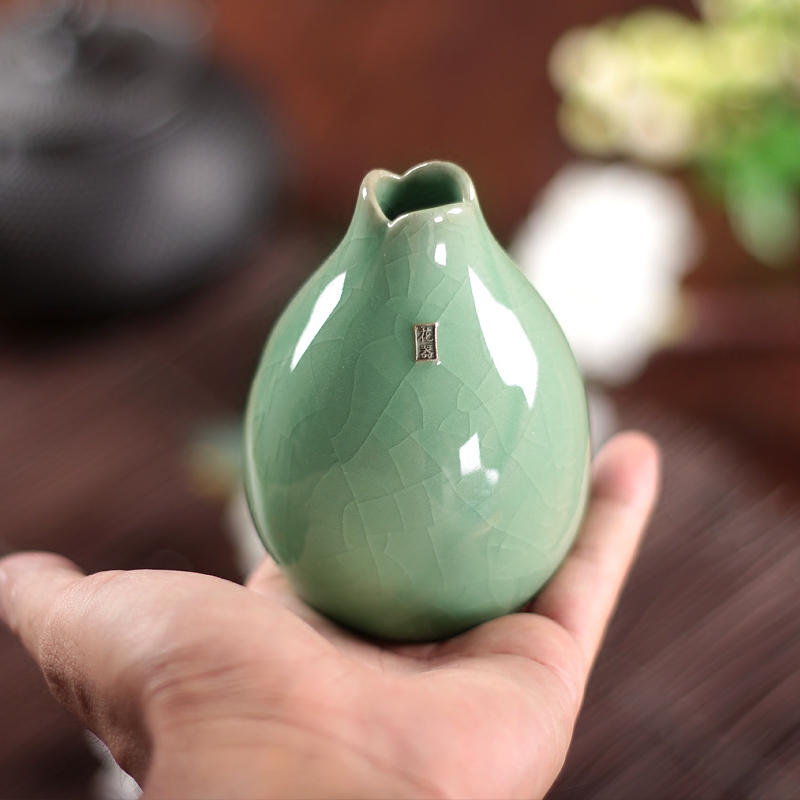 Ceramic vase furnishing articles creative floral outraged hydroponic floret bottle of China domestic act the role ofing table flower vase decoration