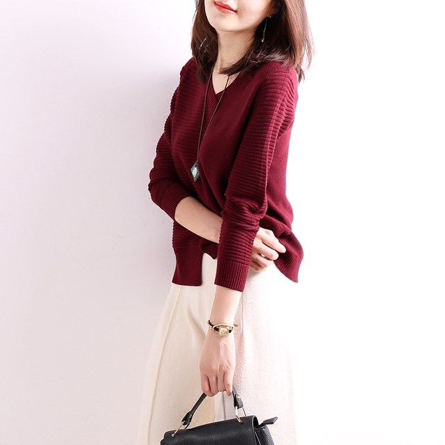 Belle House Temperament Loose Sweater Women's 2023 Spring and Autumn New Pullover V-neck Sweater Slit Bottoming Shirt