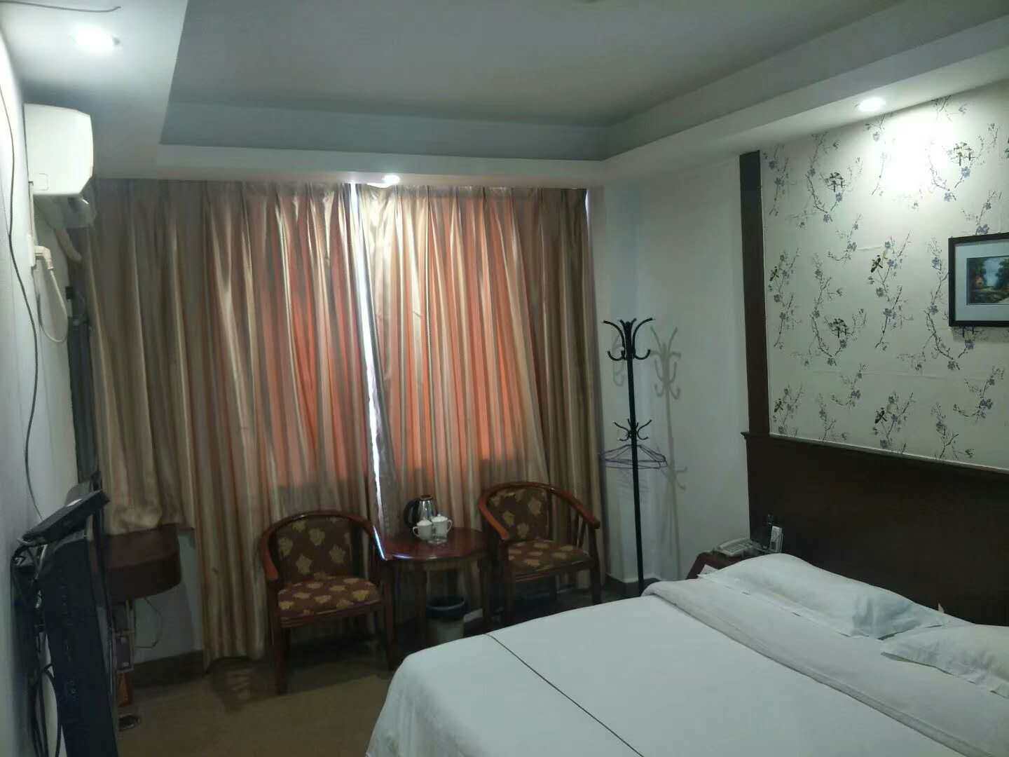 Zhongshan Silver Bay Hotel Standard Single Room