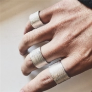 Nhẫn băng tối Dây đeo băng đeo phụ kiện đường chéo ngắn Màu sắc hoang dã Mùa hè nam và nữ Nhẫn