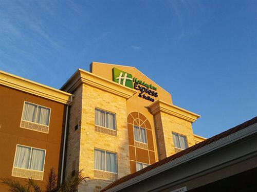 Holiday Inn Express Suites TASSCOCITA-HUMBLE-KINGWOOD