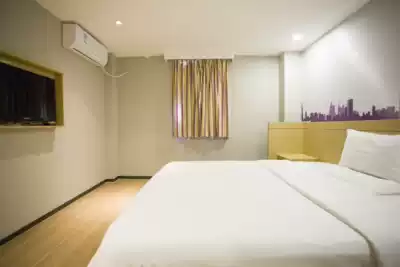 Liv Aju Hotel (Guangzhou Zhongda North Gate Store) Asian Residence Twin Room
