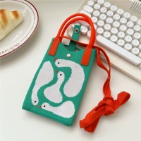 Четыре маленьких белых гуся