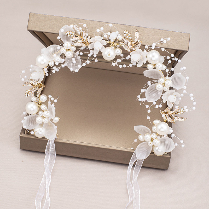 Bridal hairband garland headdress European and American handmade pearl flower headband new forest style hair accessories super fairy bridal headdress