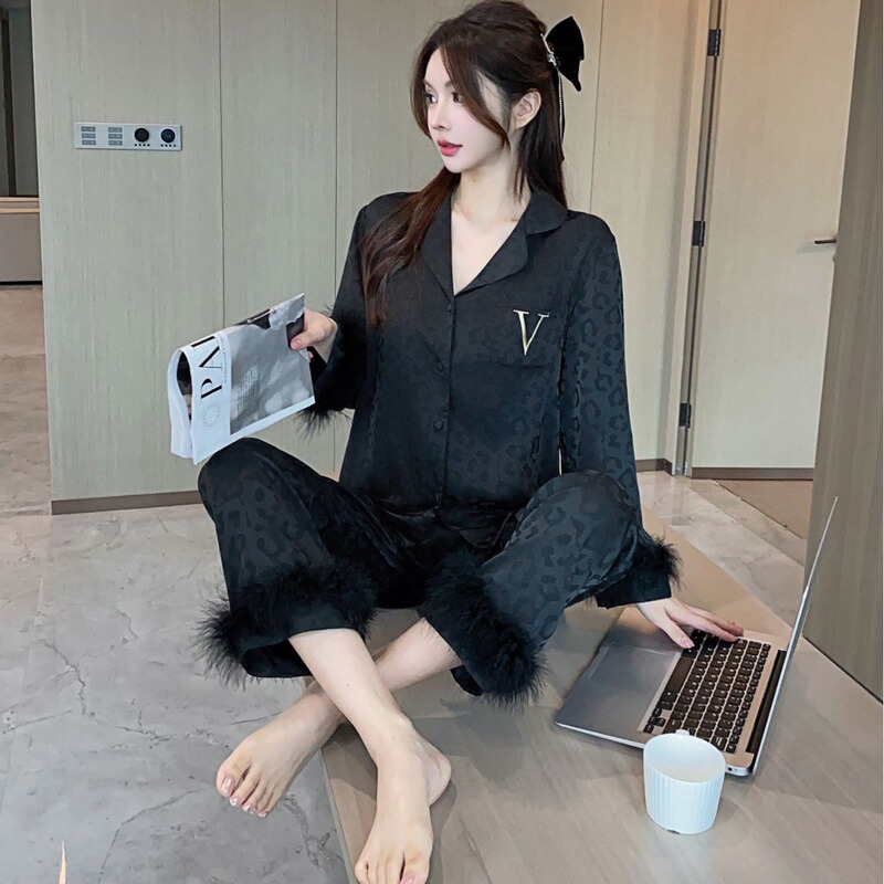 【Light Luxury Feather】Jacquard Spring/Summer New Feather Ice Silk Pajamas for Women with Ostrich Feather Touch, Light Luxury Homewear 【Light Luxury Feather】Jacquard Spring/Summer New Feather Ice Silk Pajamas for Women with Ostrich Feather Touch, Light Luxury Homewear