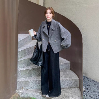 2025 short jacket fashionable style