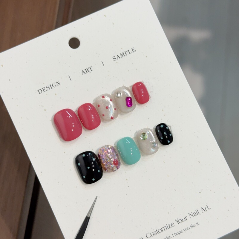 Handmade Nails with Colorful Polka Dots and Cat Eye Design - Sweet and Cute Short Style Nails Handmade Nails with Colorful Polka Dots and Cat Eye Design - Sweet and Cute Short Style Nails