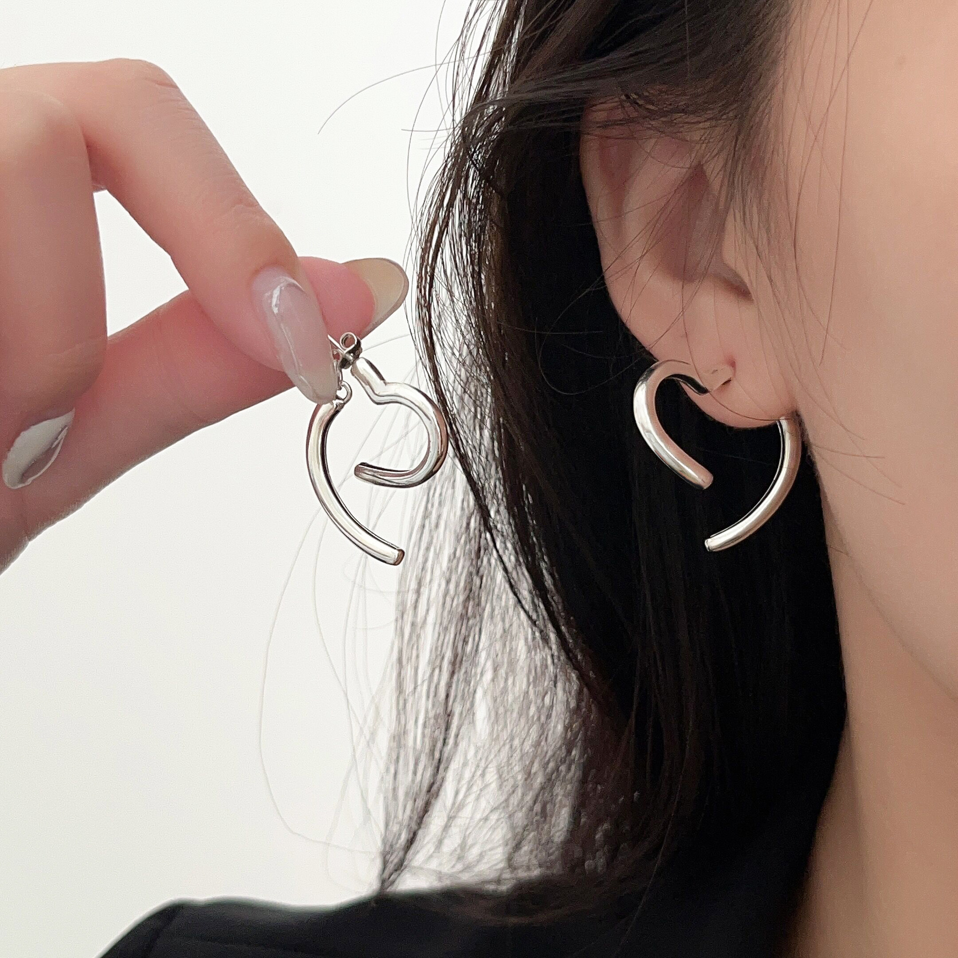s925 pure silver method irregular crossed loving ear nail sweet and cool wind a two-wear rear hanging ear nail-Taobao