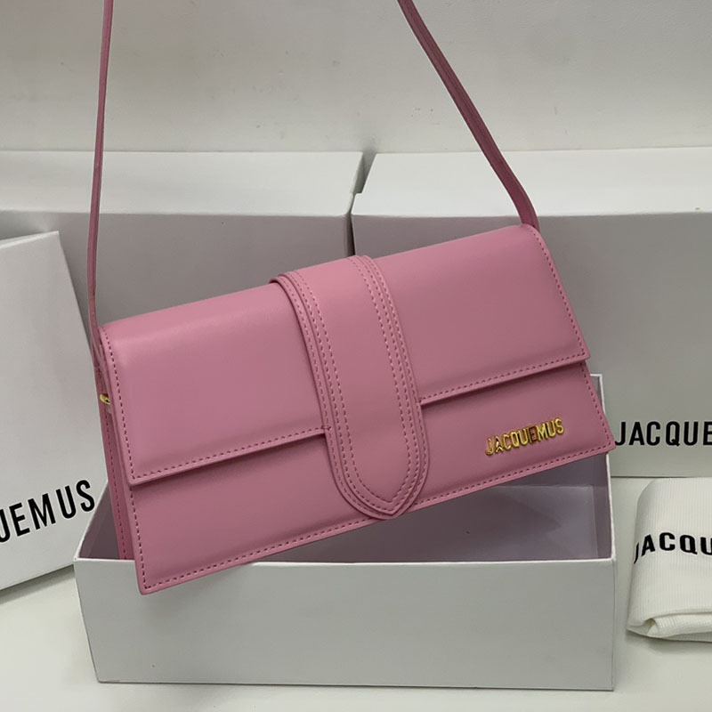 2025 New Jacquemus Niche Design Letter Pink Leather Shoulder Bag, Fashionable and Versatile