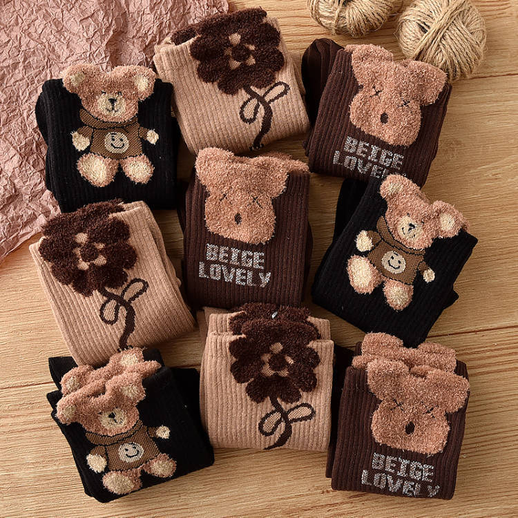 Cute Bear Socks for Women, Mid-Calf Cotton Socks, Thick Autumn and Winter Style, Black Long Socks, Retro Feather Yarn, Cartoon Japanese Style Cute Bear Socks for Women, Mid-Calf Cotton Socks, Thick Autumn and Winter Style, Black Long Socks, Retro Feather Yarn, Cartoon Japanese Style