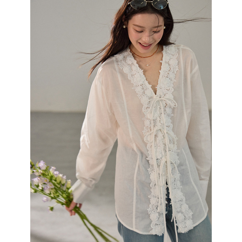 【Oil Painting Gardenia】Apxivi French Retro V-Neck Lace Embroidery Tencel Shirt for Women Spring Shirt An004