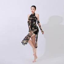 Nouveaux produits China Wind Classical Dance Qipao Sleeveless Suit Jazz Retro amélioré Dance suit Body Dew Back Sexy Banner