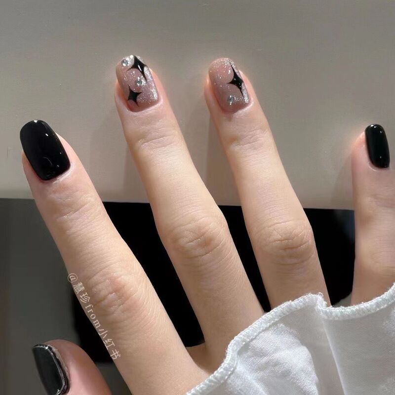 Student Nail Art Finished Product Nail Stickers Fake Nails Wearable Nail Art Waterproof Black Sweet Cool Style Removable Reusable