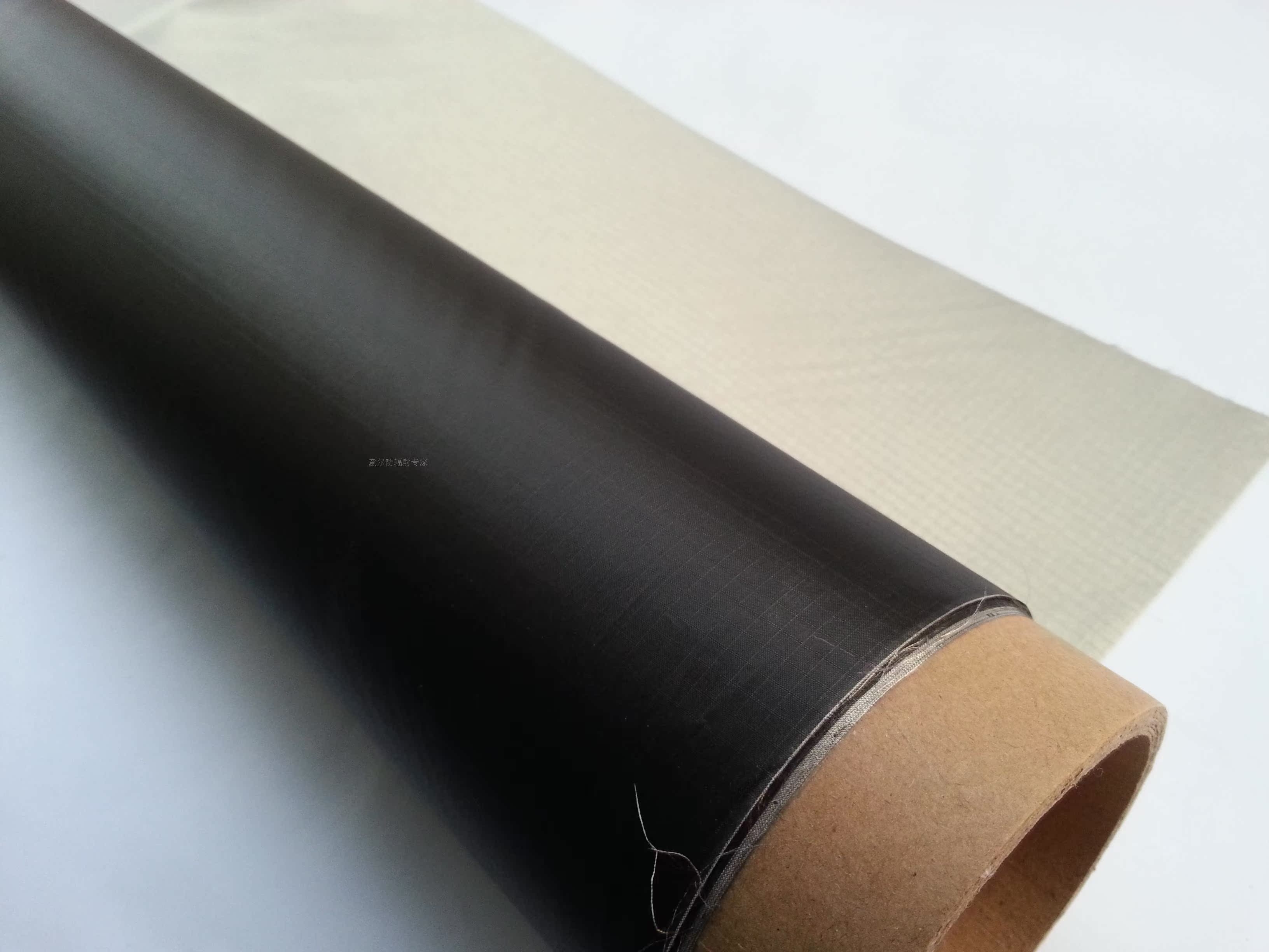Sản xuất vải sườn chống từ tính BLOCKING kẻ sọc đen chống oxy hóa một mặt đầm mùa đông cho bà bầu