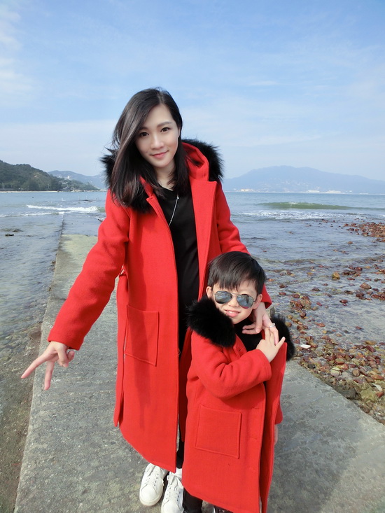 LUSON Mom Winter gia đình cha mẹ và con của ba mẹ con trong chiếc áo khoác dài trùm đầu dày màu dày váy đẹp mẹ và bé