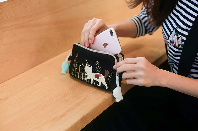 Đài loan nhập khẩu dễ thương phim hoạt hình bông apple 6 p túi điện thoại di động ly hợp túi ba lớp dây kéo nữ mùa hè túi túi đựng điện thoại mini