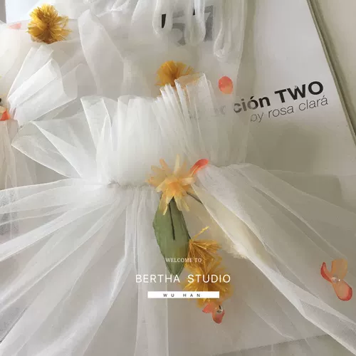 Bertha Оригинальные перчатки ручной работы, аксессуар, расшито цветами