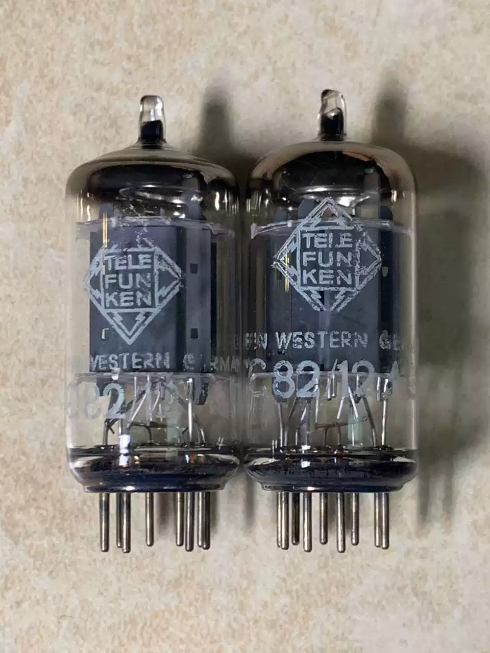 全新Telefunken 德律風根滑屏ECC82 12AU7真空管 真空管 全新Telefunken 德律風根滑屏ECC82 12AU7真空管 真空管