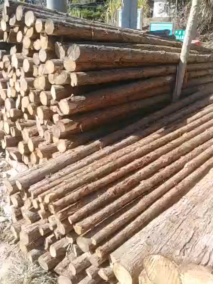 Solid wood Fir wood wool Polished and polished Custom furniture using plates of local wood