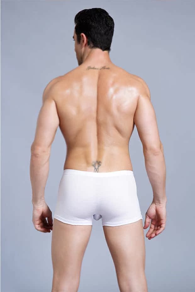 Tide quà tặng thanh niên cotton đồ lót nam tóm tắt màu trắng tinh khiết màu sáng kích thước lớn cotton boxer mô hình mùa thu và mùa đông set quan sip nam dep