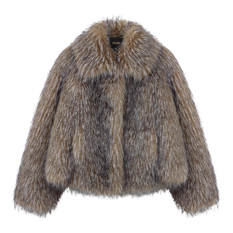 时尚翻领长袖款式 简约双口袋短款设计