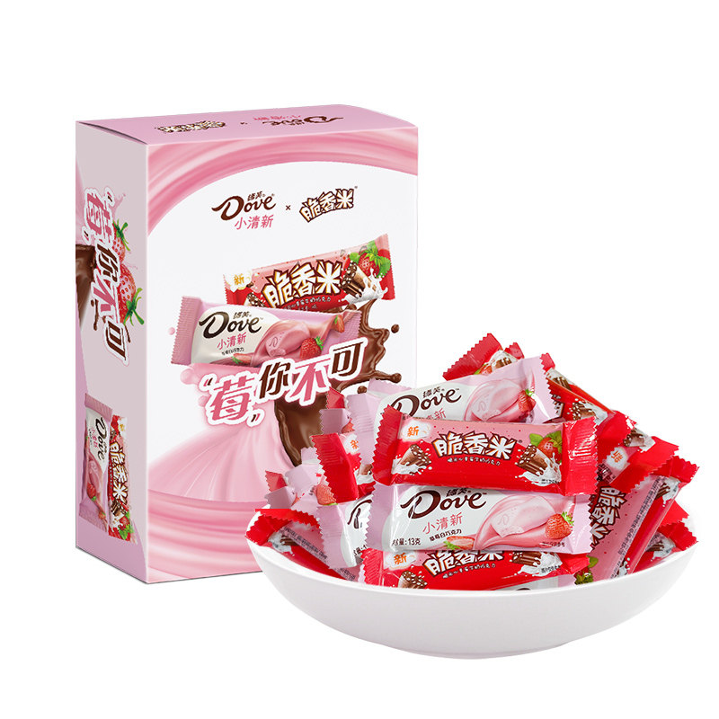 草莓口味巧克力组合甜蜜分享装