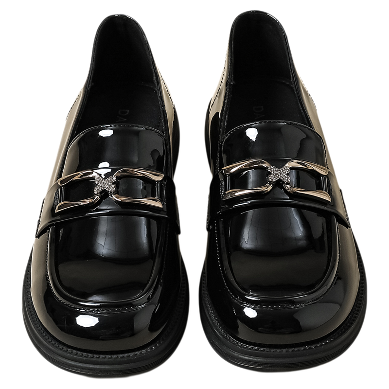 达芙妮2025新款漆皮乐福鞋